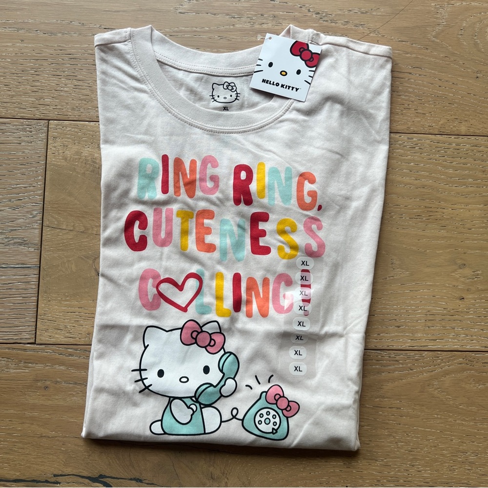 Hello Kitty Ring Cuteness Calling T-Shirt - Picture 4 of 4